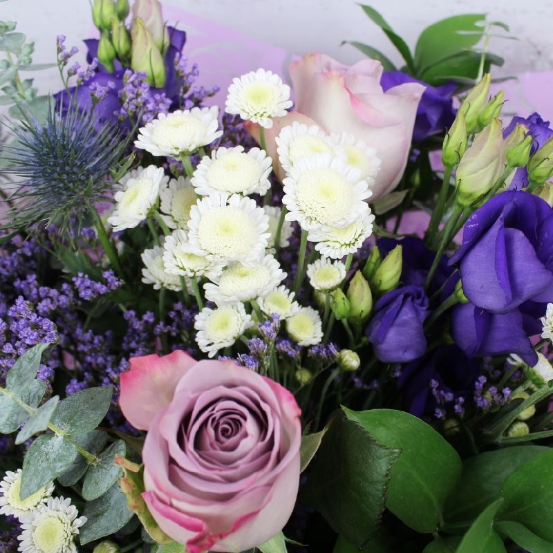 amethyst-gardens-natural-handtie-bouquet-lilac-purple-delivered-strood-rochester-medway