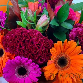 pumpkin-spice-handtie-bouquet-aqua-packedautumn-flowers-delivery-strood-rochester-medway-kent