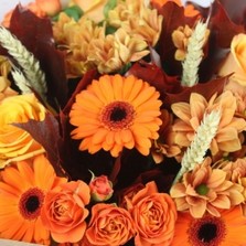 Rustic-oak-autumn-flowers-handtie-bouquet-delivery-strood-rochester-medway-kent