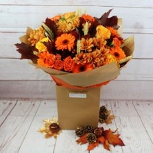 Rustic-oak-autumn-flowers-handtie-bouquet-delivery-strood-rochester-medway-kent